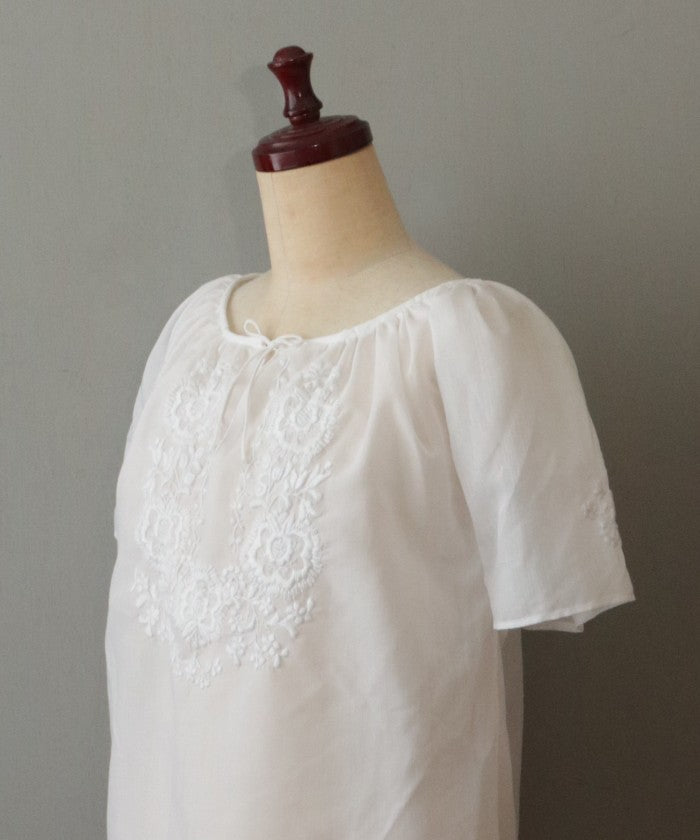 VINTAGE HUNGARIAN EMBROIDERED SHORT SLEEVE BLOUSE - 4
