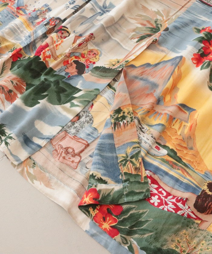 1980年的雷恩·斯波纳（Reyn Spooner）夏威夷袖子连衣裙