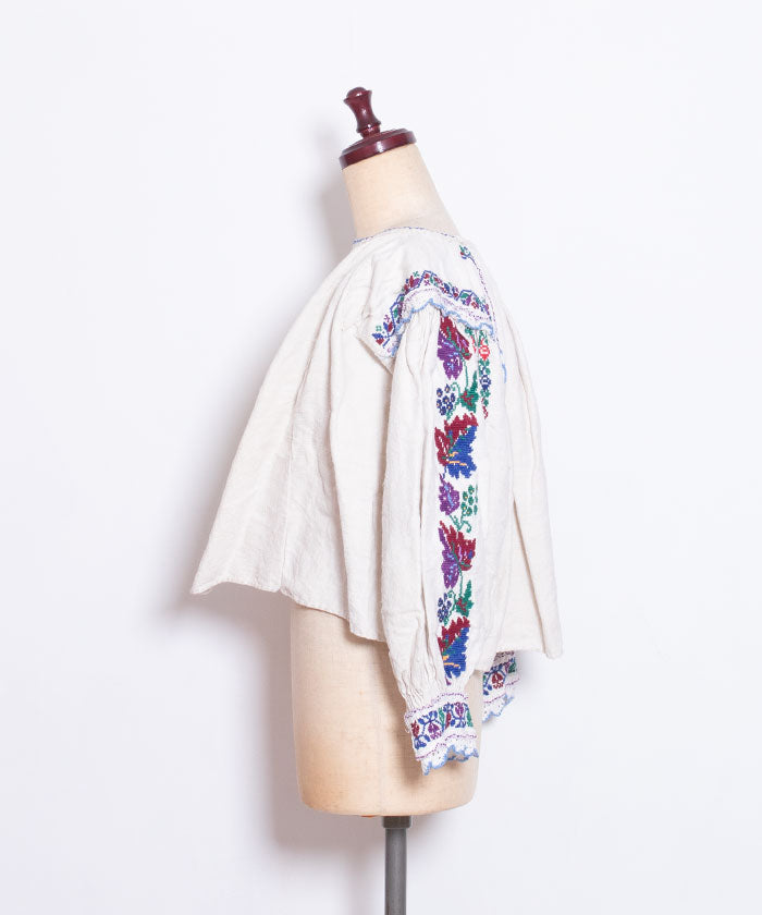 ANTIQUE ROMANIAN EMBROIDERY LINEN BLOUSE（アンティーク ルーマニア