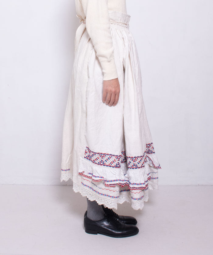 ANTIQUE ROMANIAN EMBROIDERY LINEN SKIRT / アンティーク ルーマニア刺繡 ホームスパンリネンスカート 民族衣装