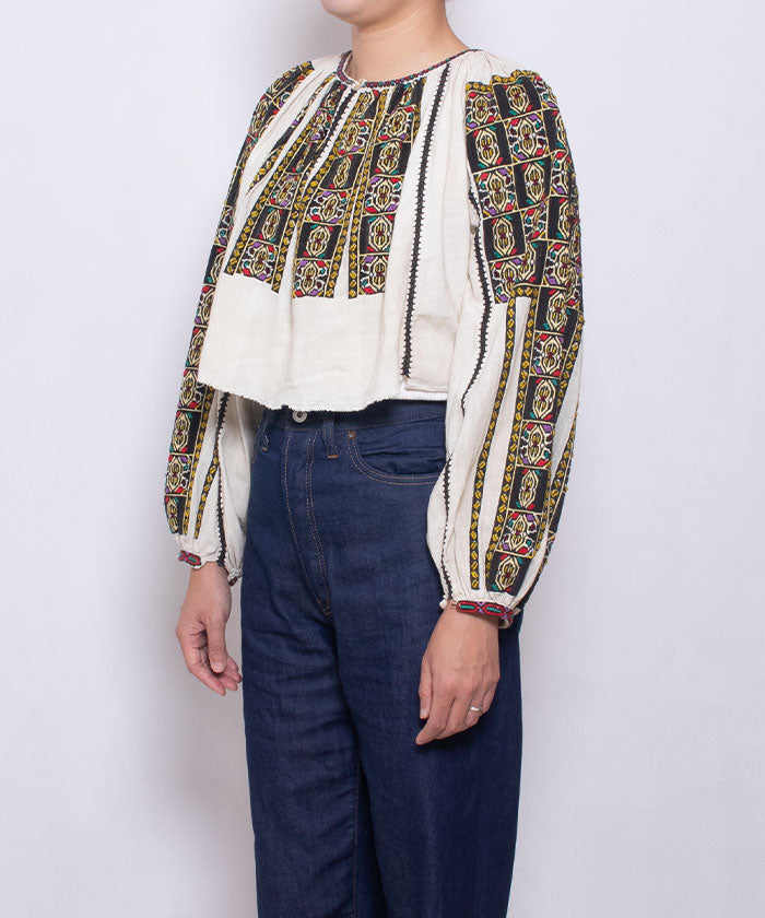 Rumania embroidery blouse